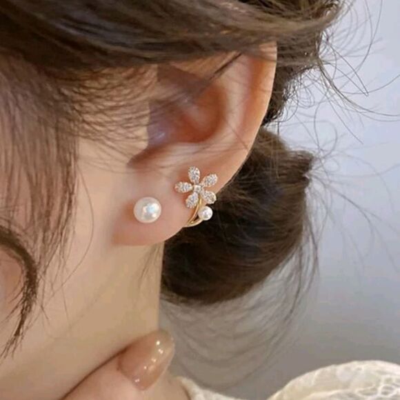 Flower and Pearl Jacket Earrings - Picture 4 of 4